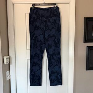 Soft Surroundings Dark Blue Floral Leggings